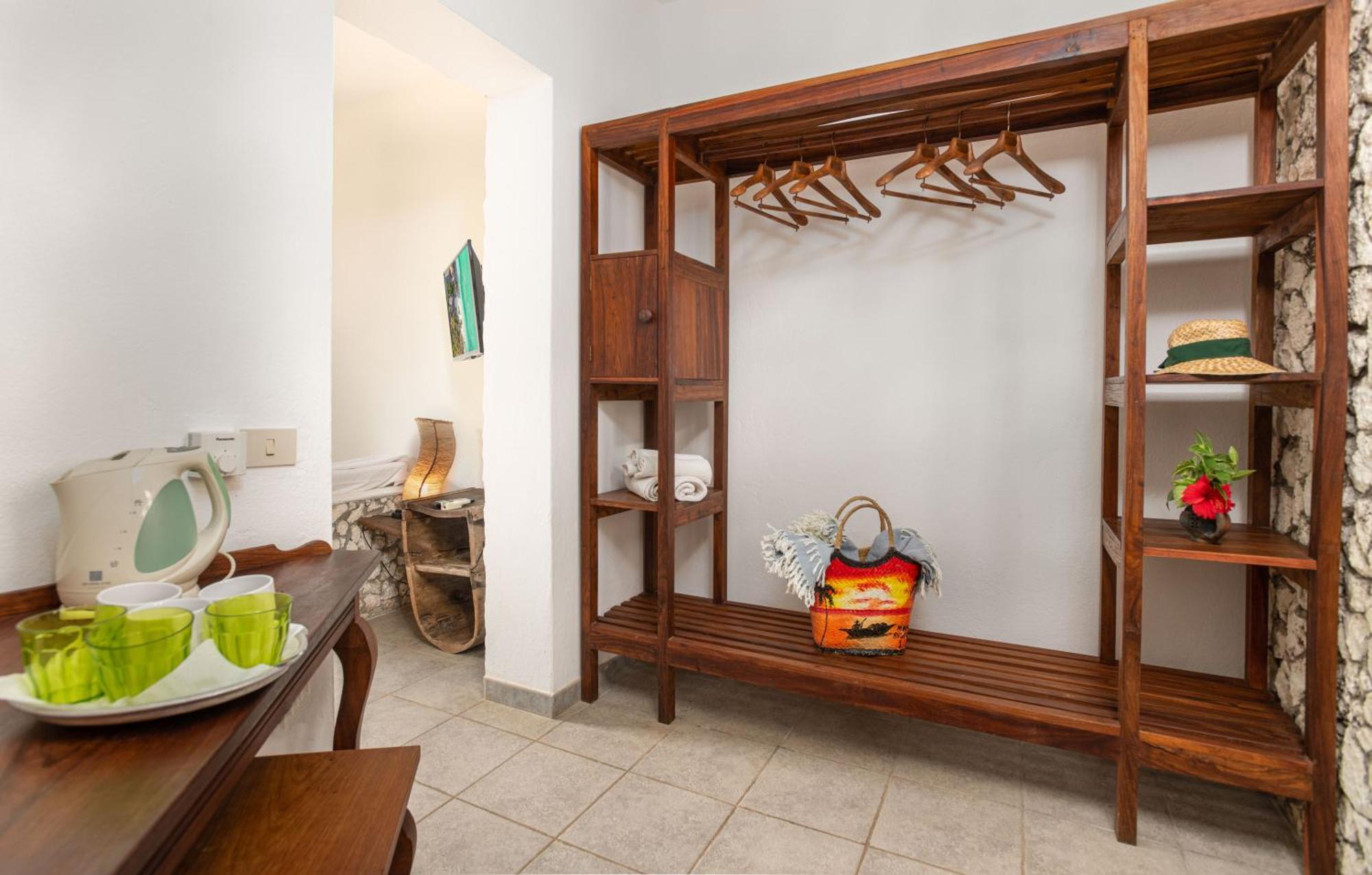 Mvuvi Boutique Resort Kiwengwa  Room photo